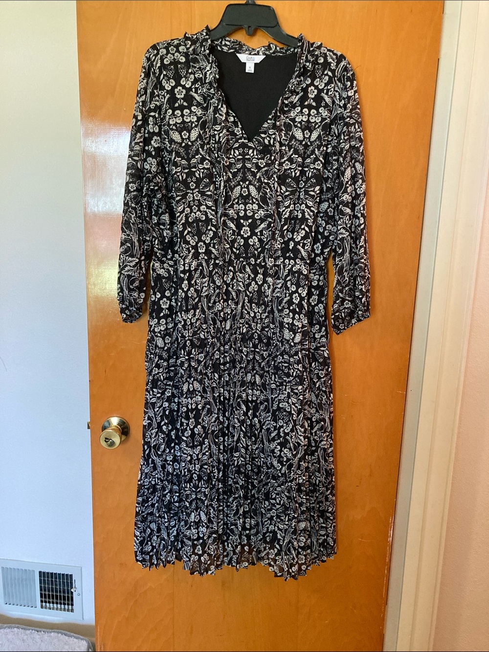 croft & barrow Black and White Floral Midi Dress